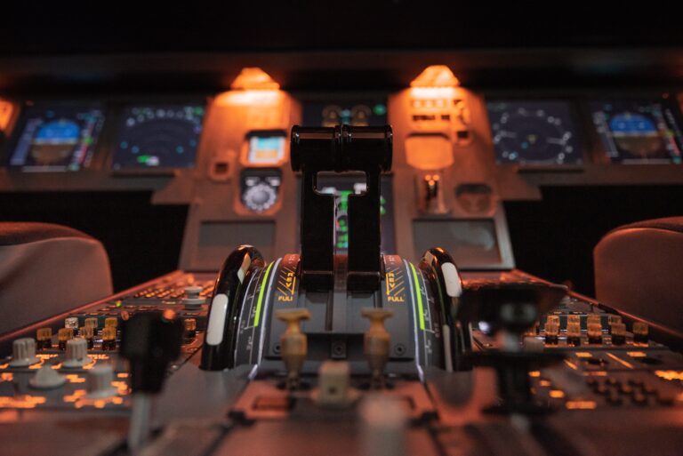 cockpit B737